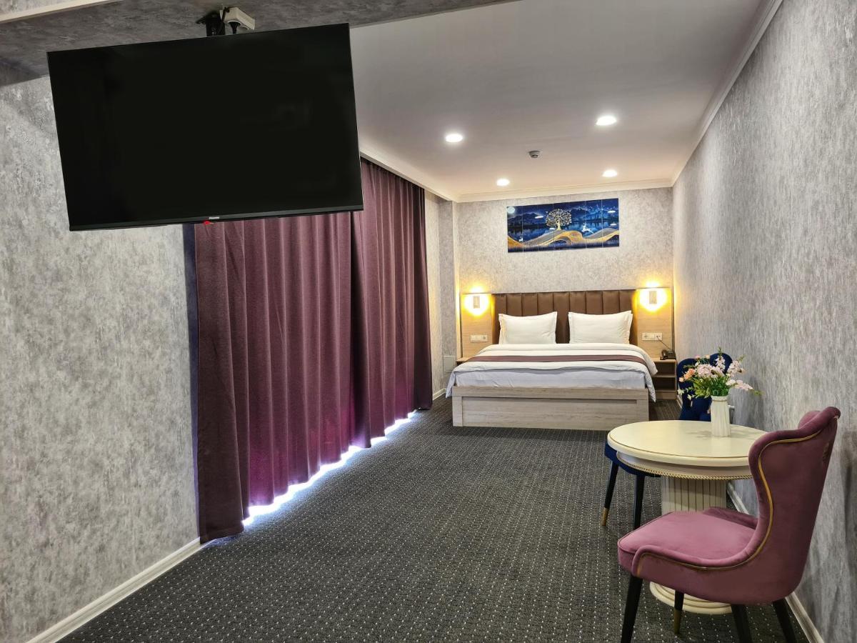 Sharaf Hotel Ташкент Екстериор снимка